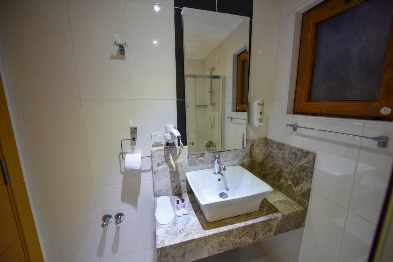 Lidya City Hotel Фетие Екстериор снимка